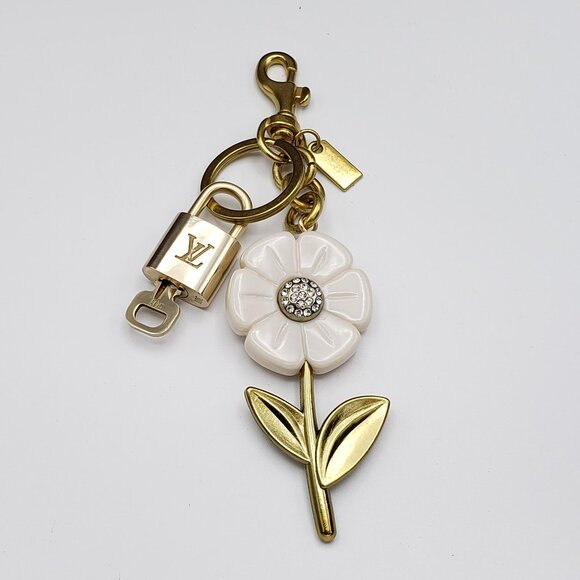 Authentic Louis Vuitton Lock & Key with Unbranded Flower Charm, Keychain - Picture 5 of 11